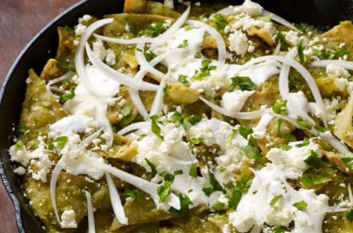 Chilaquiles con bistec $45